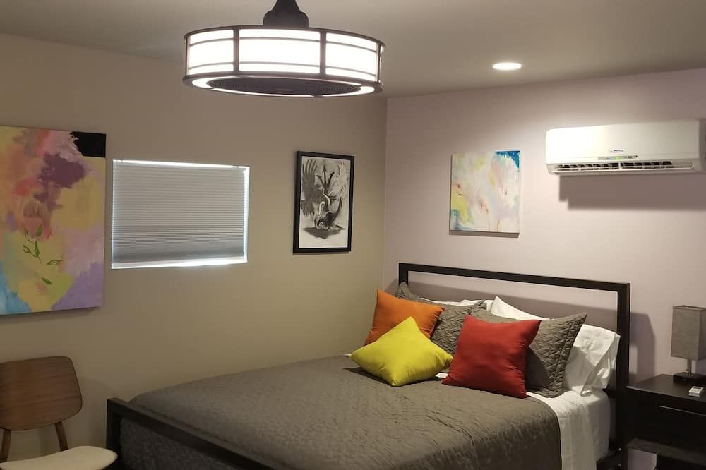 Best Little Guesthouse in Melrose! New Listing! - פיניקס - חדר שינה