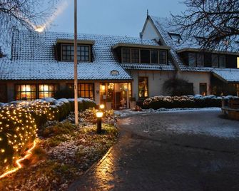 Hotel De Torenhoeve - Burgh-Haamstede - Building