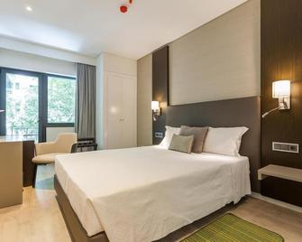 Hotel Capital Lisboa - Lisbon - Bedroom