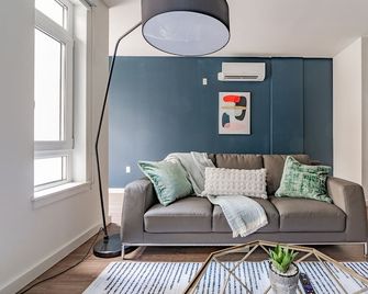 Sophari Bellevue Park Apartments - Bellevue - Living room