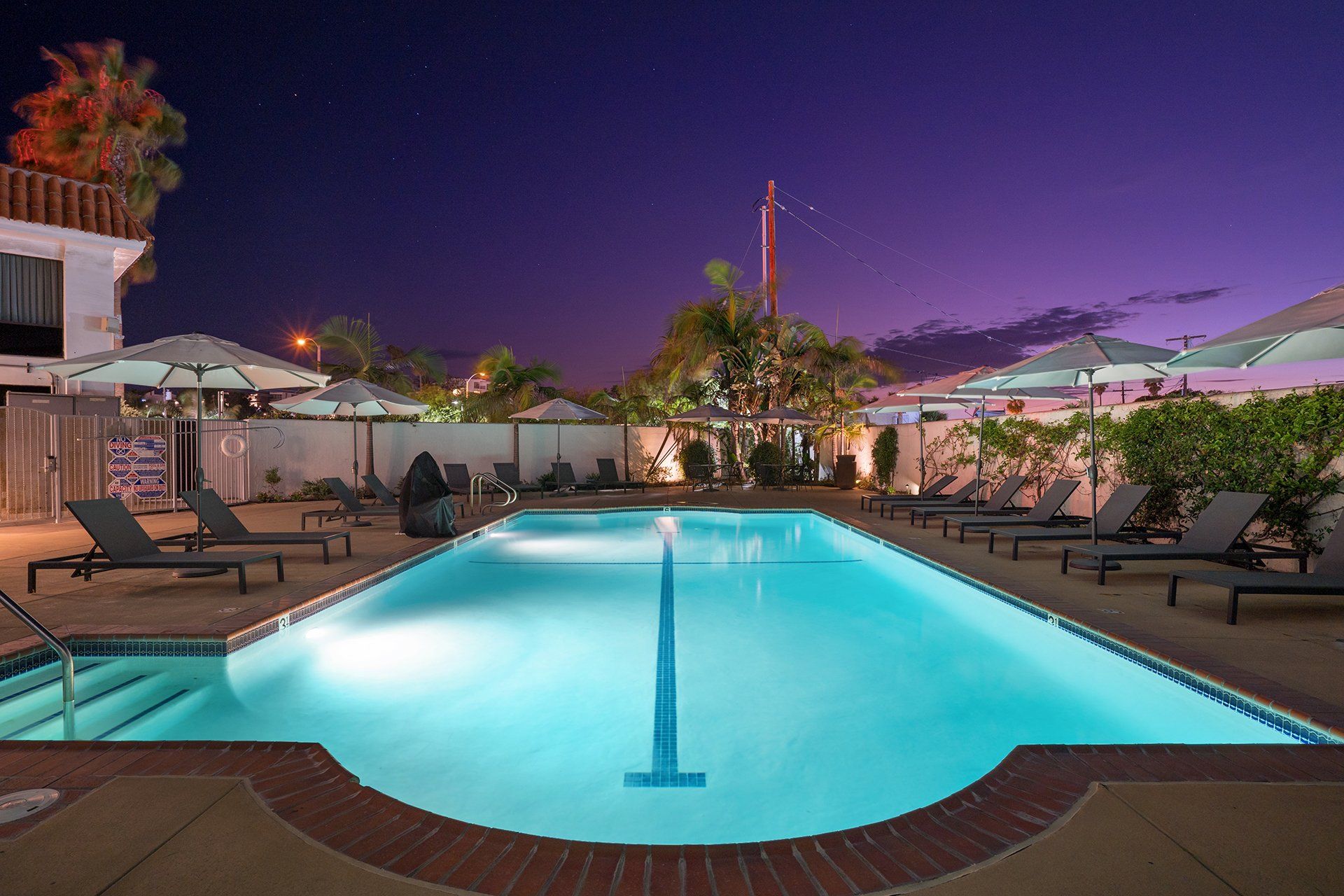 Casablanca Inn thumbnail 2