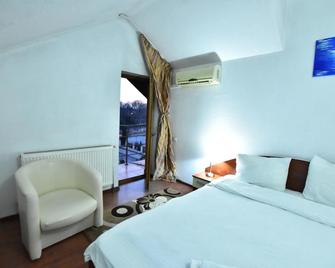 Hotel Euphoria - Craiova - Bedroom