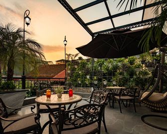 Soleil Boutique Hotel - Hanoi - Patio