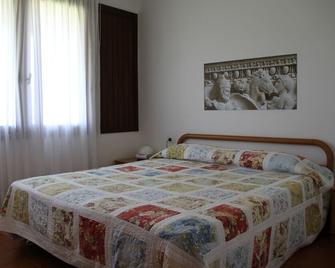 Villaggio Barbara - Moniga del Garda - Slaapkamer