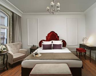 Meroddi Galata Flats - Istanbul - Bedroom