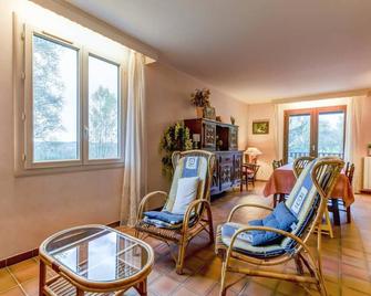 Spacious furnished villa with Tennis and private pool - Nailloux - Salon