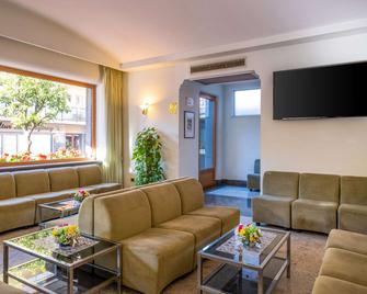 Comfort Hotel Gardenia Sorrento Coast - Sorrento - Living room
