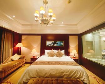 New Century Grand Hotel Huaian - Huai'an - Bedroom