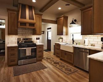 House in the heart of Darby, Montana\nFully remodeled. - Darby - Cocina