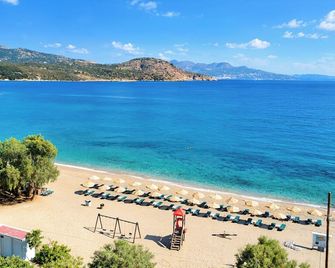 Plaisir Beachside Apts - Agios Nikolaos - Beach