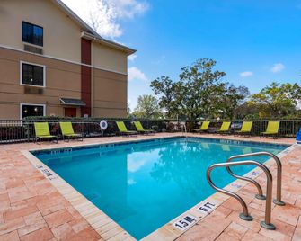 Extended Stay America Suites - Melbourne - Airport - Melbourne - Bể bơi