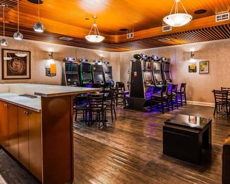 Best Western Cedar Park Inn - Edmonton - Bar