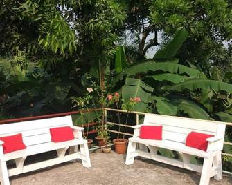 Himachol Resort Sreemangal - Srimangal - Balcón