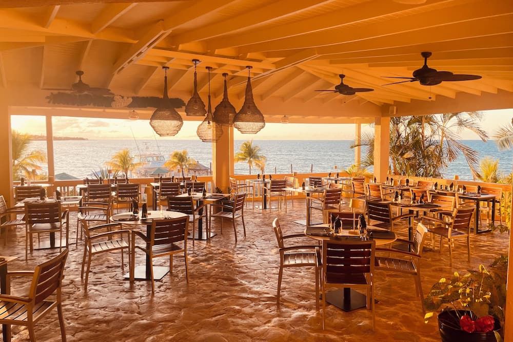 Northshore Seaside Suites - Cedar Grove - מסעדה