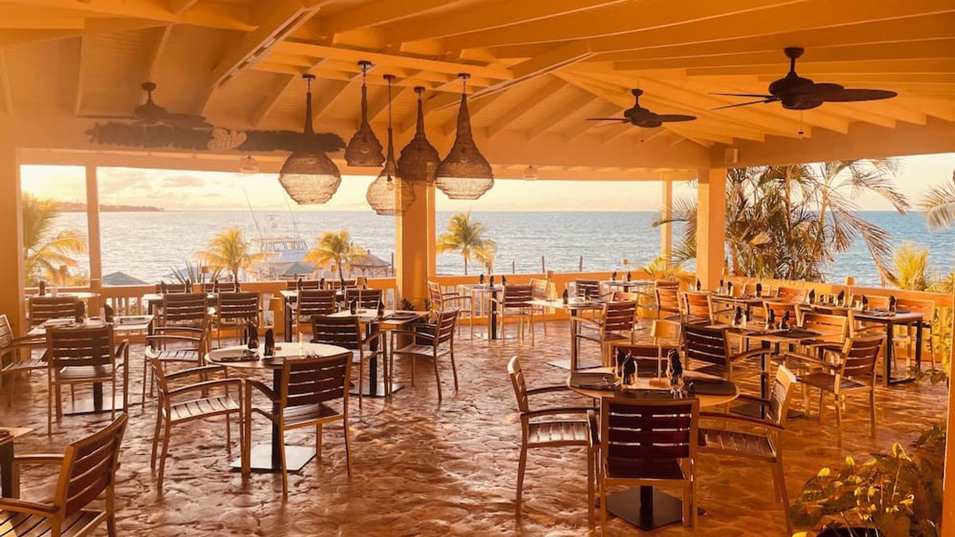 Northshore Seaside Suites ในภาษาไทยคือ 'นอร์ทชอร์ ซีไซด์ สวีทส์'