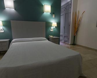 Hostal Drago - Sotogrande - Bedroom