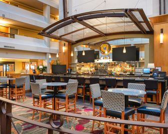 DoubleTree Suites by Hilton Seattle Airport-Southcenter - Tukwila - Restaurant
