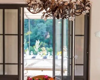 Mas De La Baume - Vacqueyras - Comedor