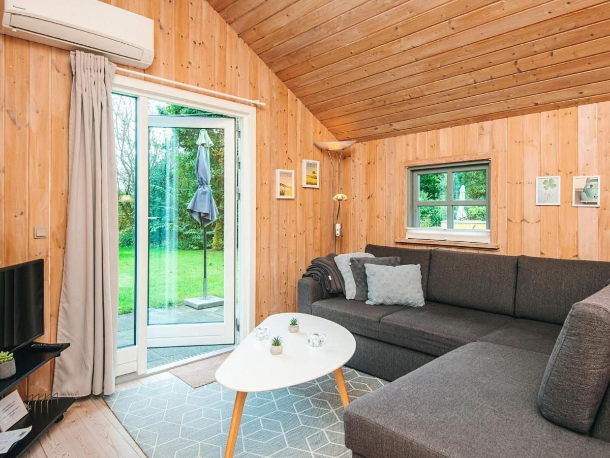 6 person holiday home in Hovborg – Holsted