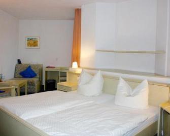 Hotel Blume Post - Albstadt - Спальня