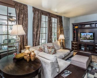 Cedar Crest Inn - אשוויל - סלון