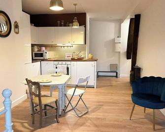 Charmant duplex au calme 'La Tourelle' avec wifi - Rémalard-en-Perche - Cocina