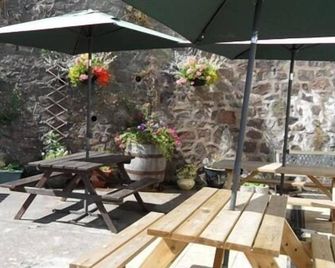 The Wyche Inn - Malvern - Innenhof