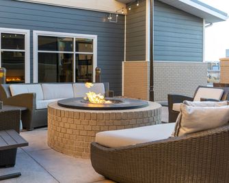 Residence Inn by Marriott Denver Central Park - Denver - Patio