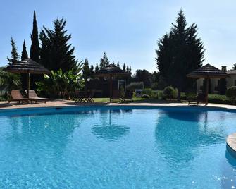 A country house near the beach - Pêra - Piscine