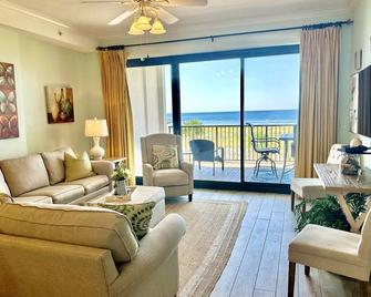 Beautiful 3 Bedroom Condo With Huge Gulf-Front Balcony On The 3rd Floor! - Orange Beach - Sala de estar