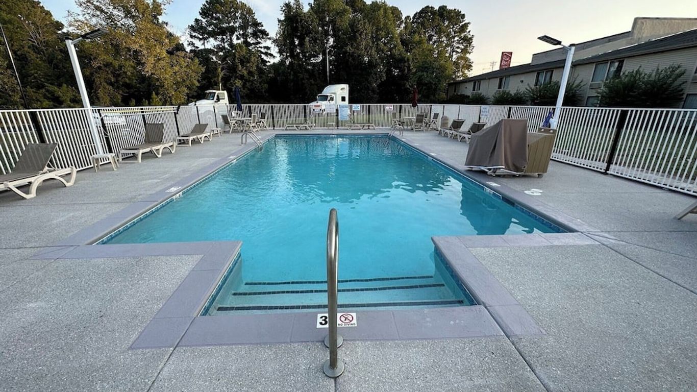 Motel 6 Greensboro Airport