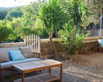 Holiday house Volissos for 1 - 13 persons with 5 bedrooms - Holiday house - Volissos - Patio