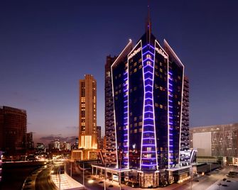 Mövenpick Hotel Apartments Downtown Dubai - Dubai - Edificio