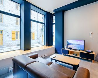 巴黎聖母院閣樓 - 魁北克老城閣樓飯店 - 魁北克市 - 客廳