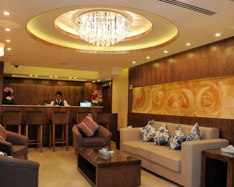 Raed Hotel Suites - Aqaba - Front desk