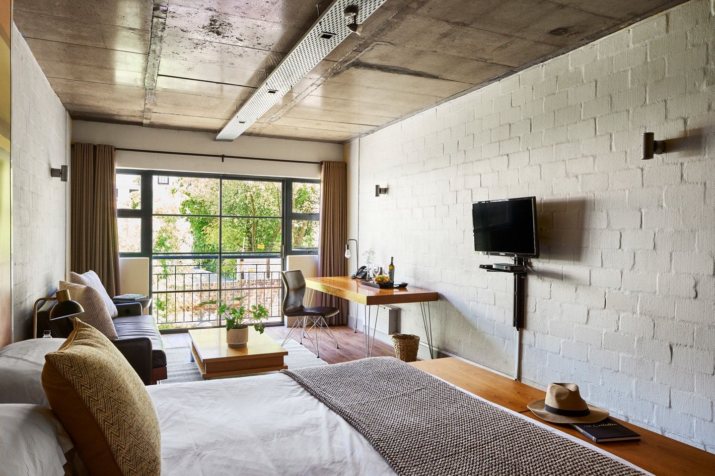 Hippo Boutique Hotel