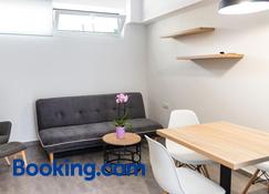 Remis Studios - Rethymno