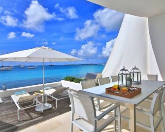 Five Star Luxury Beachfront Condo Private Hot Tub - Simpson Bay - Balcony