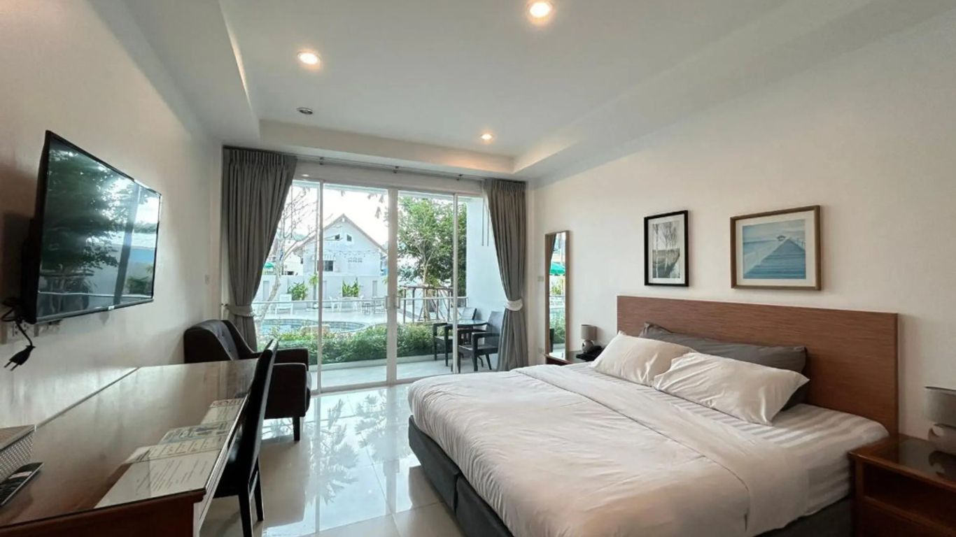 เคลียร์เฮ้าส์ รีสอร์ท