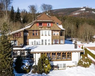 Landhotel Villa Foresta - Braunlage - Toà nhà