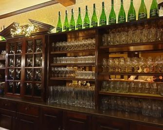 Restaurant- Hotel- Biergarten Haduloha - Otterndorf - Bar