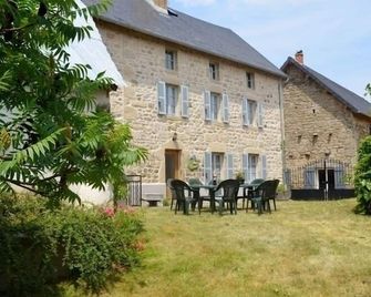 Chez Bourrefine - LE Montel-de-gelat - Mérinchal - Edificio