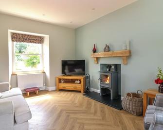 ASHLEA, pet friendly, with open fire in Lauder - Lauder - Huiskamer