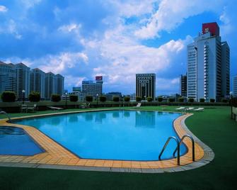 Shantou Golden Gulf Hotel - Shantou - Piscina