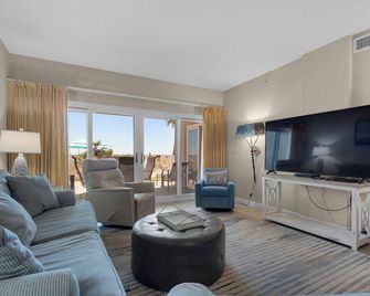 Sandy Key 136: 2 Br/2 Ba Beachfront In Perdido Key, Fl On-Site Rental Office Sleeps 6 - Magnolia Springs - Living room