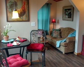 1-bedroom cottage just 7 minutes to Guadalupe River - Ingram - Sala de estar