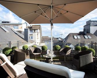 Hotel Le Place d'Armes - Relais & Châteaux - לוקסמבורג סיטי - מרפסת