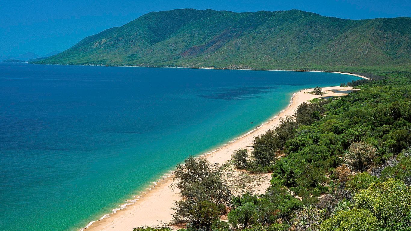 Novotel Cairns Oasis Resort