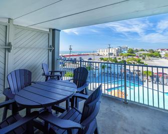 Commander Hotel & Suites - Ocean City - Balkong