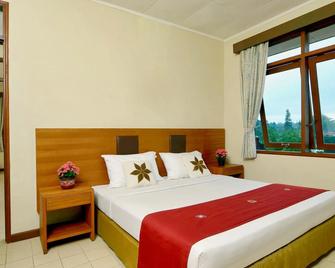 The Jayakarta Cisarua - Bogor - Bedroom
